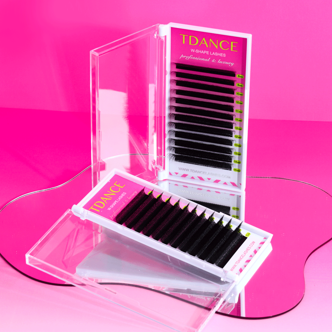 Classic vs. Volume vs. Hybrid Lashes: Which Style Fits Your Clients Best?