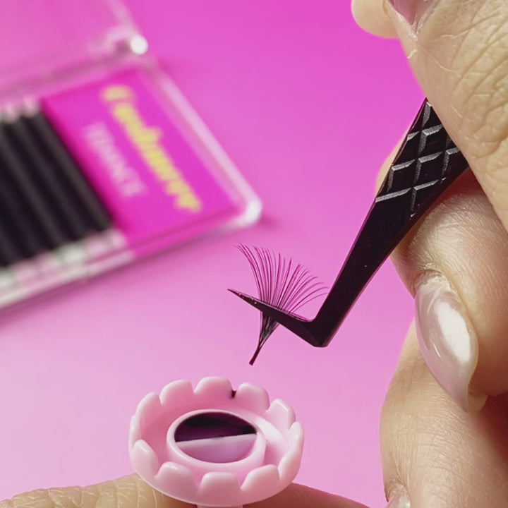 16 Rows Cashmere Premium Mega Volume Eyelash Extensions